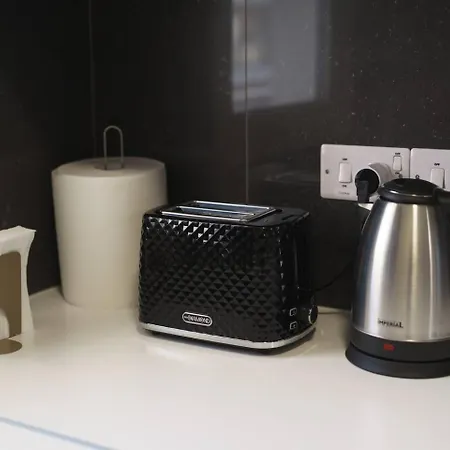 Central 2 Bdr Flat St Lazaros - Phoenix Lodge 公寓 *