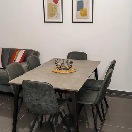 Central 2 Bdr Flat St Lazaros - Phoenix Lodge 公寓