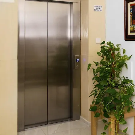 Central 2 Bdr Flat St Lazaros - Phoenix Lodge 公寓 拉纳卡