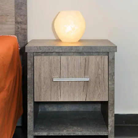 Central 2 Bdr Flat St Lazaros - Phoenix Lodge 公寓