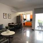 Theodorou Deluxe Central 2Bd Master Lejlighed Larnaca