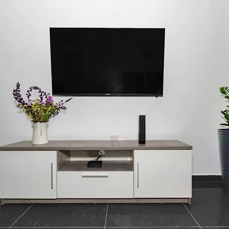 2 Bdr Flat St Lazaros - Phoenix