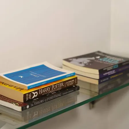 2 Bdr Flat St Lazaros - Phoenix *