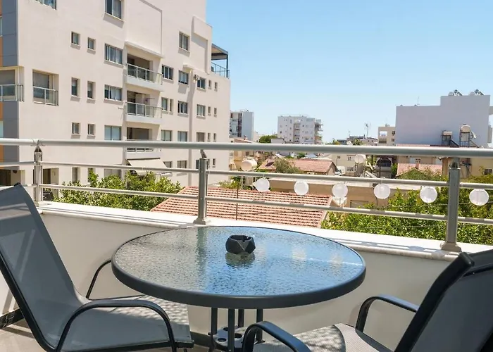 Daire 2 Bdr Flat St Lazaros - Phoenix *