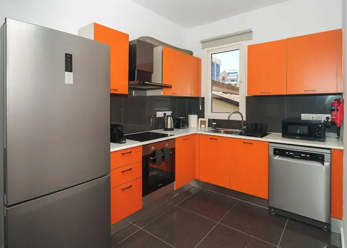 Central 2 Bdr Flat St Lazaros - Phoenix Lodge *