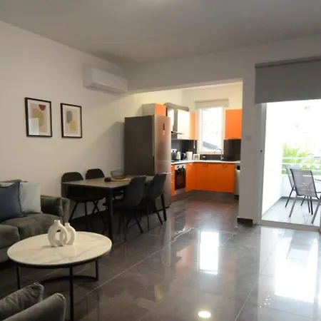 Central 2 Bdr Flat St Lazaros - Phoenix Lodge Lejlighed Larnaca